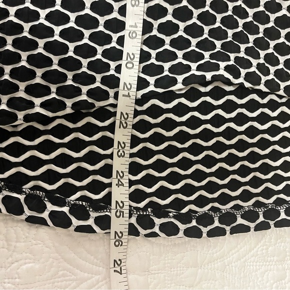 Joseph Ribkoff Textured Polka Dot Mandarin Collar Asymmetric Hem Jacket, size 10 - Picture 9 of 9